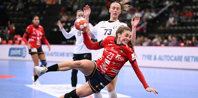 22:30: Posten Cup, kvinner: Ungarn - Spania | TV 2 Sport 2 | 11/23 2025