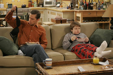 17:10: Two and a Half Men (S2 E24) (S2) | TVNorge | 5/20 2026