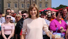 Antiques Roadshow (S42 E9)