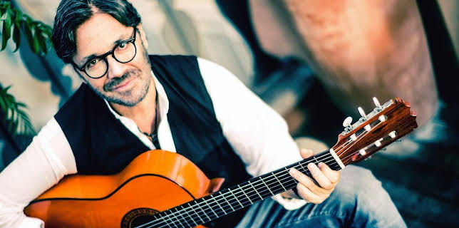 00:31: Jorja Smith und John Legend | Arte | 11/15 2025