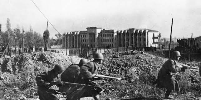 23:10: ZDF-History | ZDFinfo | 11/5 2025