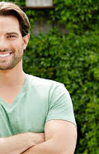 Scott McGillivray as 