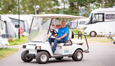 Ja vi elsker camping (S4 E1)