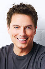 John Barrowman como 