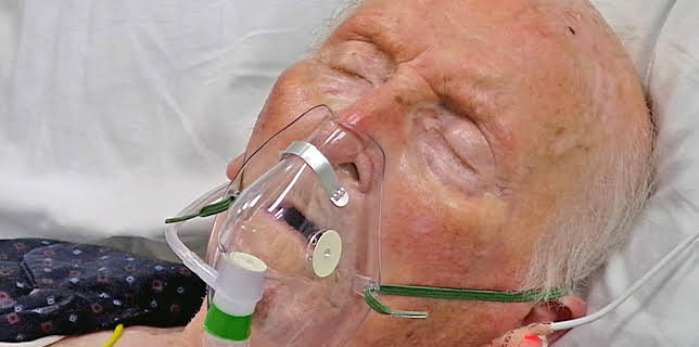 11:05 PM: 24 Hours in A&E | More 4 | 12/29 2025