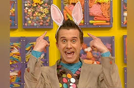 Mister Maker: Totem Pole Bits and Pieces