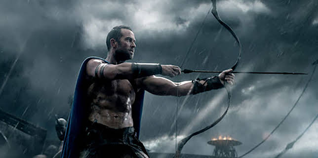 17:45: HOME CINEMA: '300: EL ORIGEN DE UN IMPERIO' | Cuatro | 11/2 2025