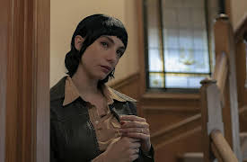 Irma Vep, Season 1: Dead Man's Escape