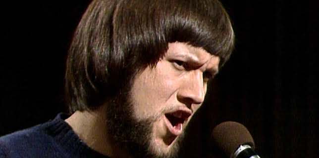 01:00: Lisenskontrolløren | NRK 2 | 3/14 2026