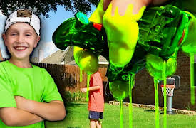 KidCity: KidCity's Slime Jump Challenge!