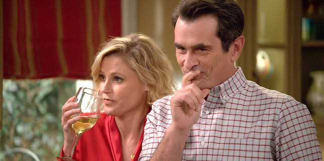 3:25 AM: Modern Family | E4 | 11/26 2025