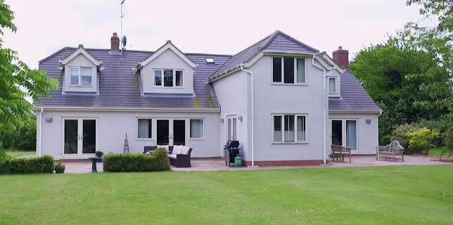 10:05: En plats på landet (S32 E46) (S32) | TV8 | 3/1 2026