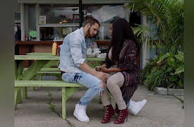 Claws: Season 1: Teatro