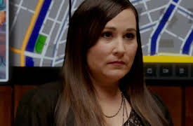 MacGyver, Season 1: Ruler