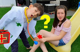 Alex TubeFun: Doctor Alex at the Playground!