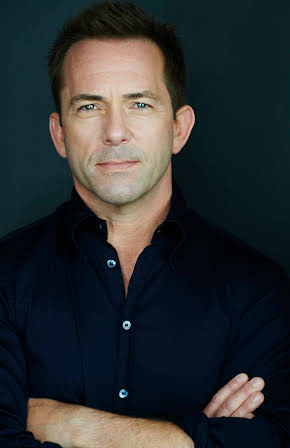 Matthew Bennett as Bert Morgan 
  
  
  (as Mathew Bennett)