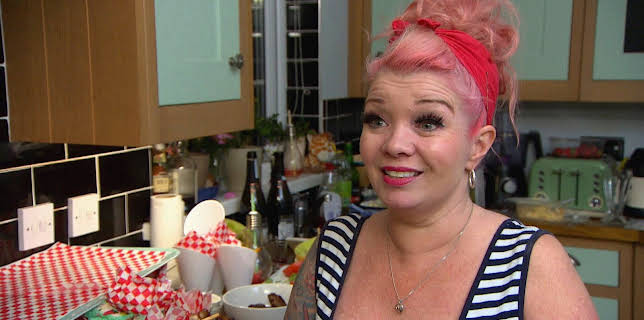 4:40 PM: Come Dine with Me | More 4 | 11/26 2025