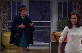 The Mary Tyler Moore Show Season 1: Support Your Local Mother