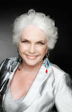 Fionnula Flanagan som 