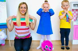 Gaby and Alex: Head, Shoulders, Knees and Toes Nursery Rhyme!