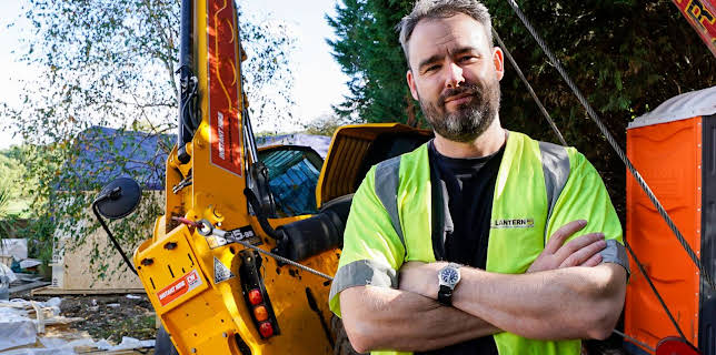 2:05 AM: Trucking Hell (S6 E20) (S6) | Paramount | 2/27 2026