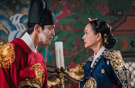 Mr.Queen: Episode 13