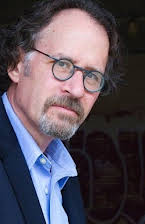 Randy Kovitz as Dr. Simmons