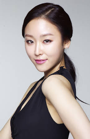Hyeon-jin Seo as Ji-eun