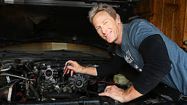 11:00 PM: Garage Squad (S8 E8) (S8) | Discovery Turbo | 12/10 2025