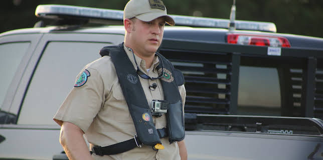 12:10: Lone Star Law  (S3 E12) (S3) | Animal Planet | 1/12 2026