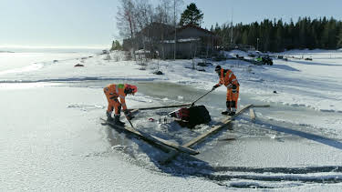15:00: På glattisen (S4 E8) (S4) | Viasat 4 | 10/12 2026