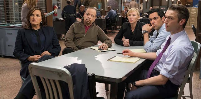 11:55 PM: Law & Order: Special Victims Unit (S16 E23) (S16) | 5 USA | 1/5 2026