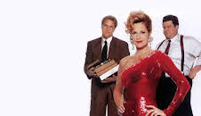 MAD LOVE: 'NACIDA AYER'