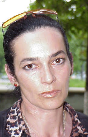 Roxana Guttman as Middle Aged Woman