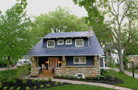 Bargain Mansions, Season 1: Clowning Around