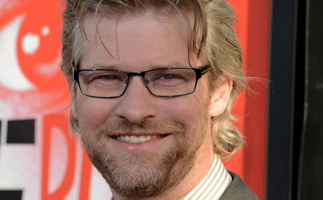 Todd Lowe