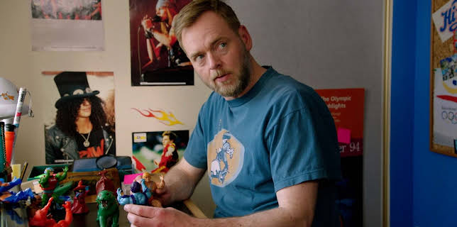 11:00: Side om Side: Gutterommet | NRK 2 | 10/30 2025