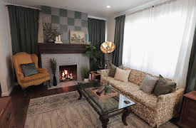 Bargain Block, Season 1: Craftsman and Classy Cape Cod