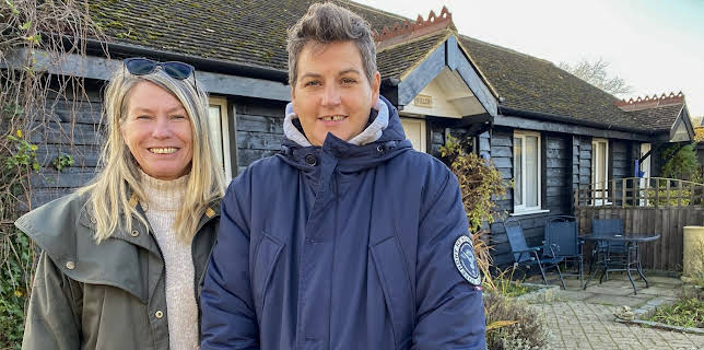 6:55 PM: Four in a Bed | More 4 | 12/14 2025