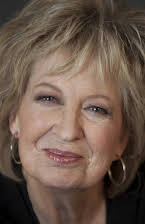 Jayne Eastwood som Miss Wimsey