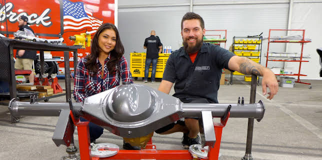 03:55: Overhaling (S8 E10) (S8) | MAX | 12/16 2025