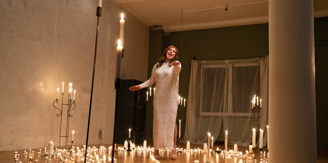 01:50: Kroymann Sketch-Comedy | HR Fernsehen | 12/15 2025