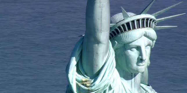 19:00: Im Flug über New York | 3SAT | 12/5 2025