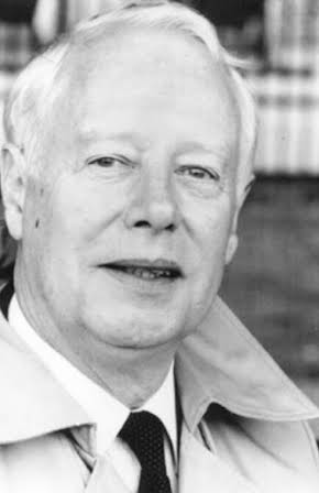 Clifford Rose as 