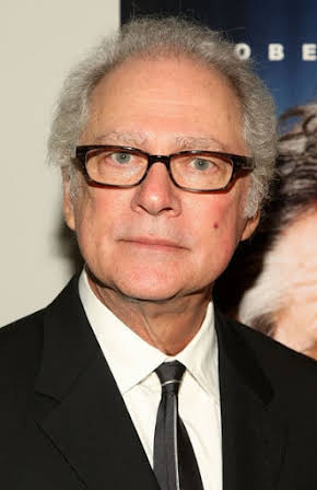 Barry Levinson as Director
