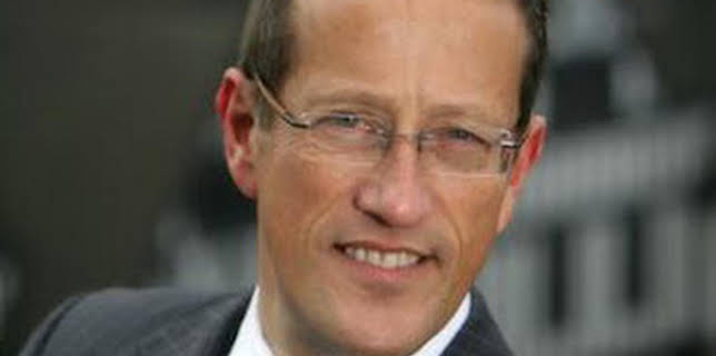 22:00: Quest Means Business | CNN Int | 12/8 2025