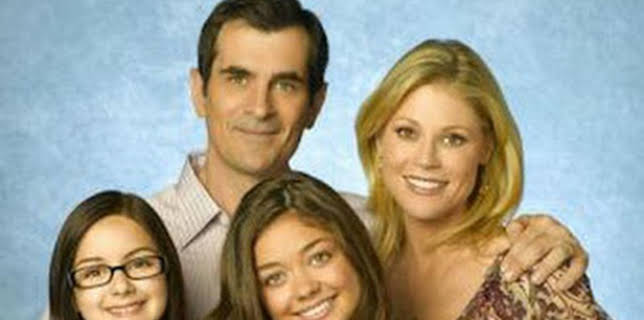 18:25: Modern Family (T1): Ep.1 Piloto | Comedy Central | 1/9 2026