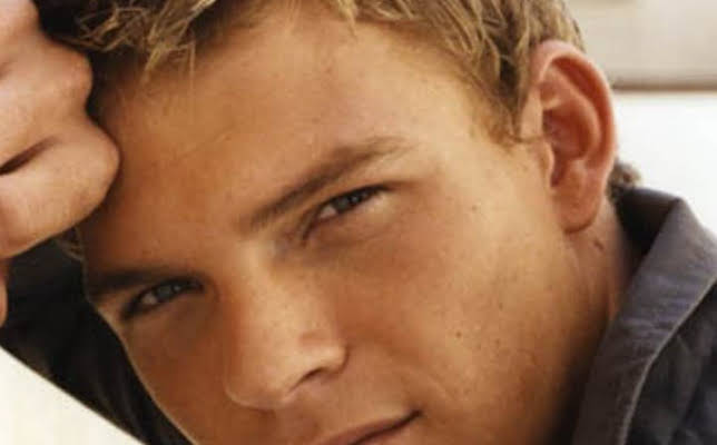 Alan Ritchson
