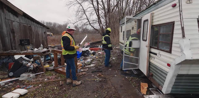 00:00: Salvage Kings (S1 E1) (S1) | TV10 | 2/24 2026