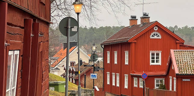 19:00: Det sit i veggane: Huset ved domkyrkja | NRK 2 | 10/31 2025